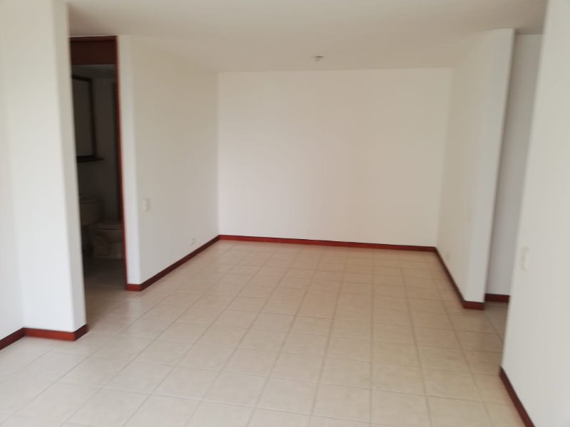 Apartamento en Arriendo en Aguacatala