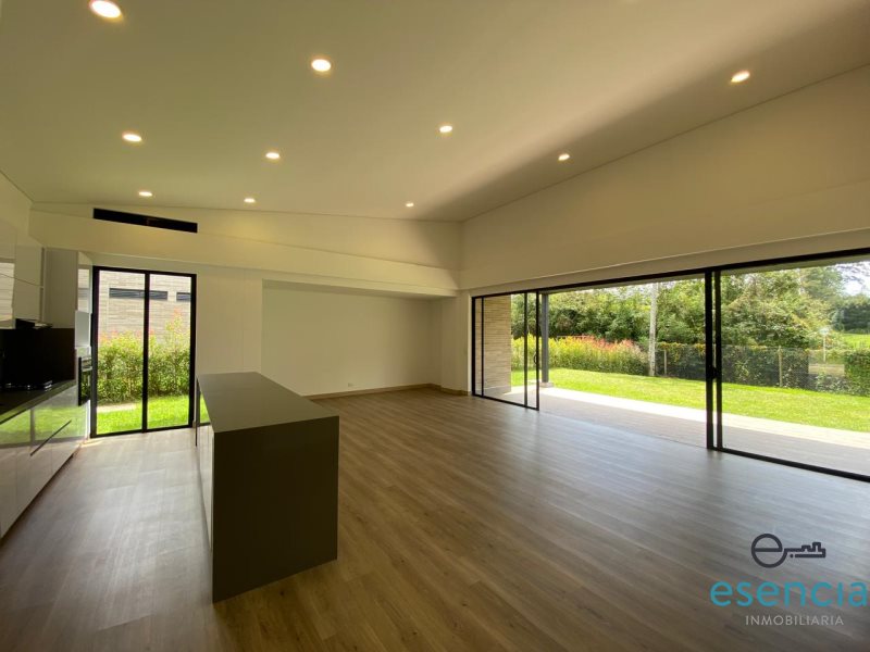 Casa-Finca en Arriendo en Llano Grande