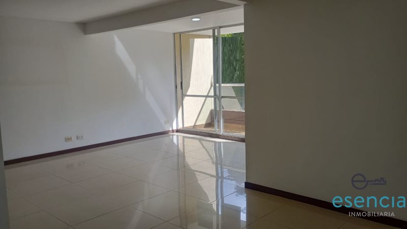 Apartamento en Arriendo en Cumbres
